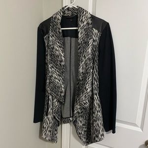 Plus size blazer, super cute